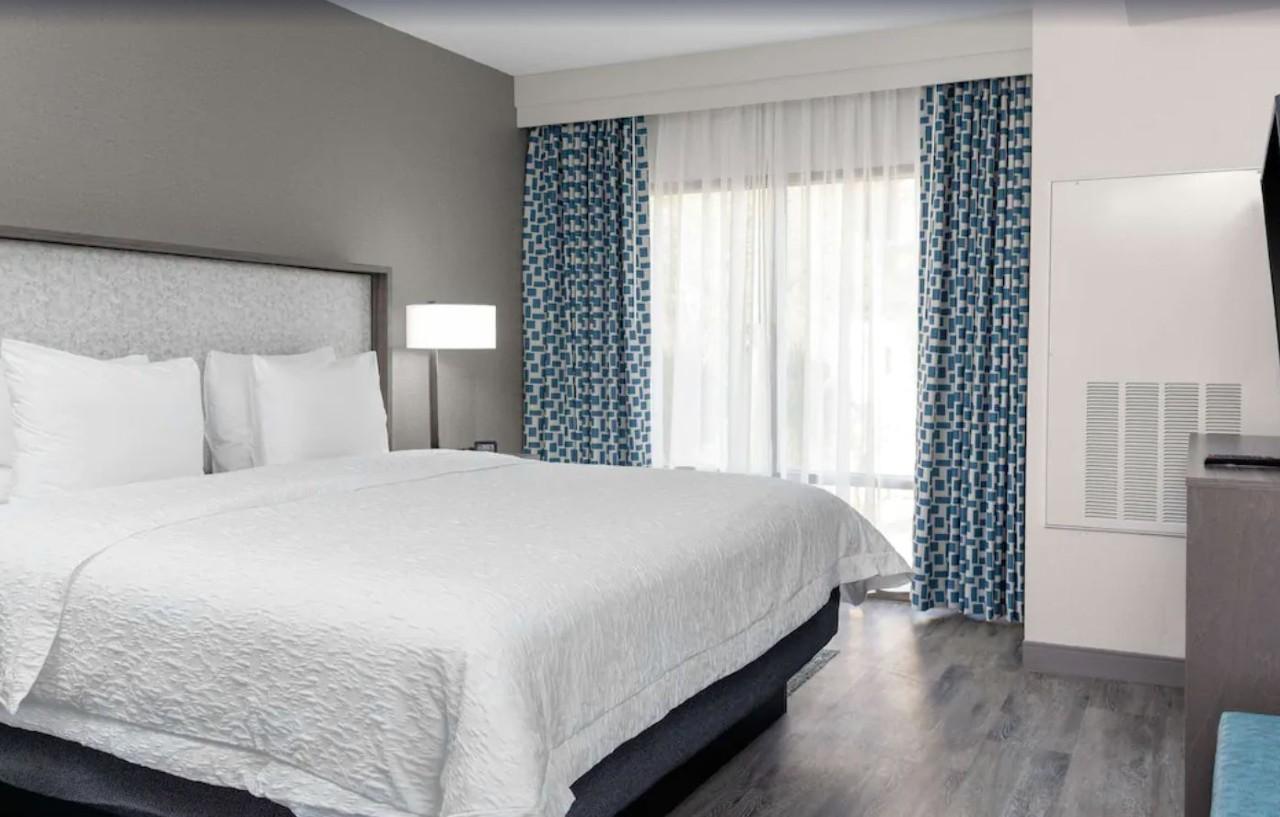Hampton Inn&suites Riverwalk Hotel 3*