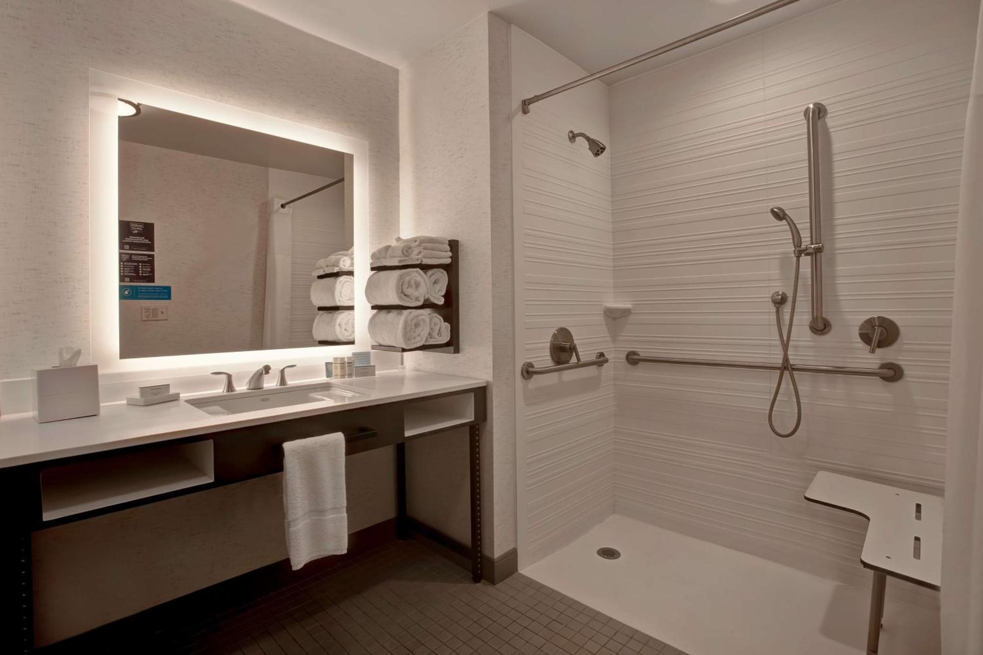 Hampton Inn&suites Riverwalk Hotel